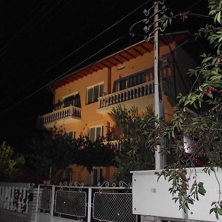 Family Hotel Velevi Velingrad Exterior photo