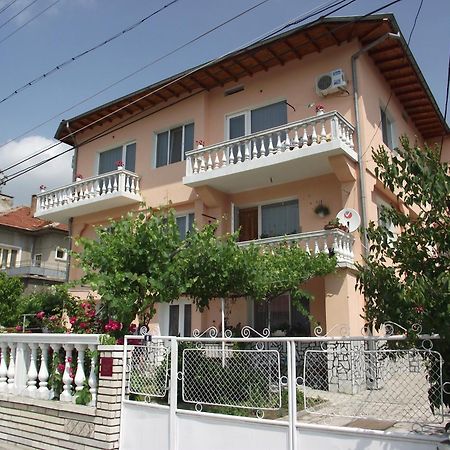 Family Hotel Velevi Velingrad Exterior photo