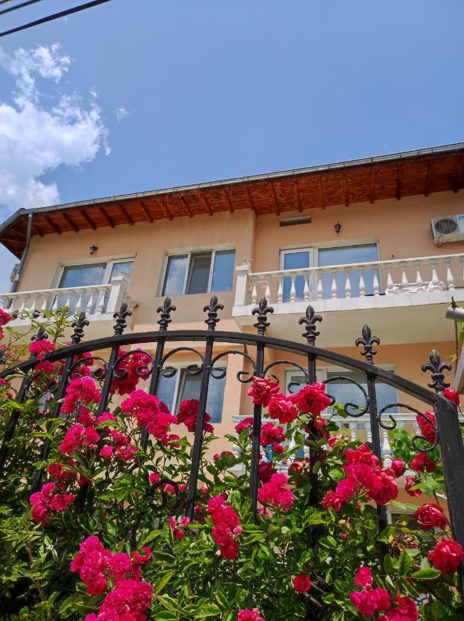 Family Hotel Velevi Velingrad Exterior photo