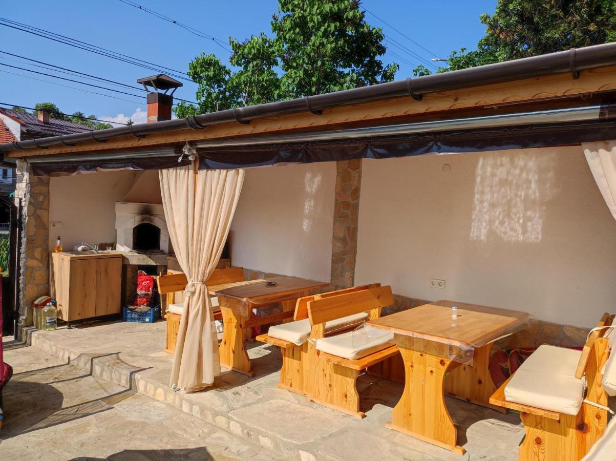 Family Hotel Velevi Velingrad Exterior photo