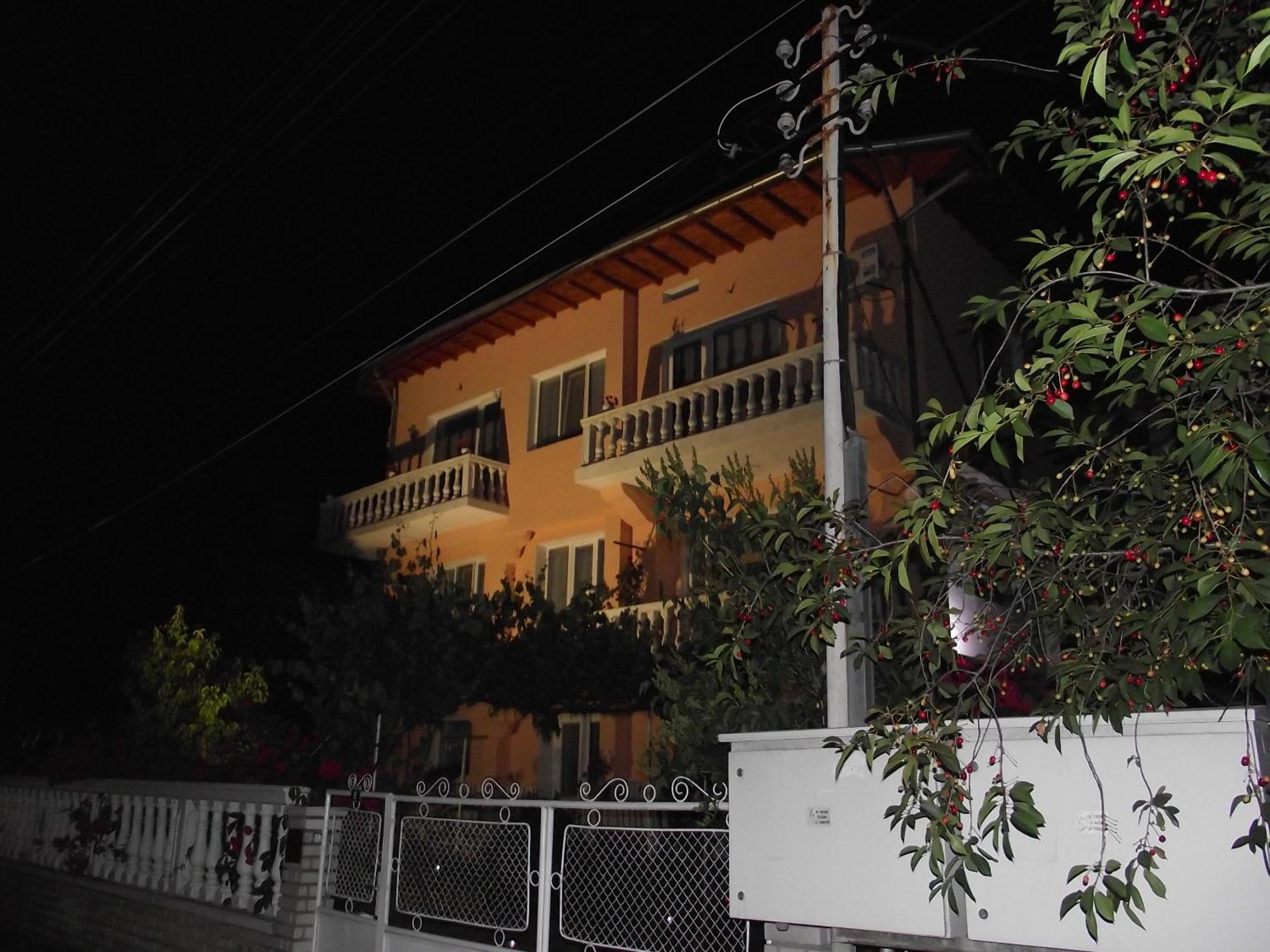 Family Hotel Velevi Velingrad Exterior photo