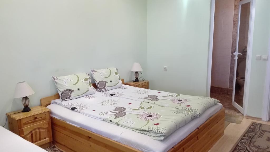 Family Hotel Velevi Velingrad Exterior photo